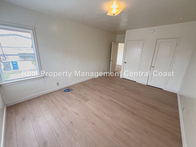 Building Photo - AVAILABLE MAY - 3 Bed / 2 Bath Cayucos Home