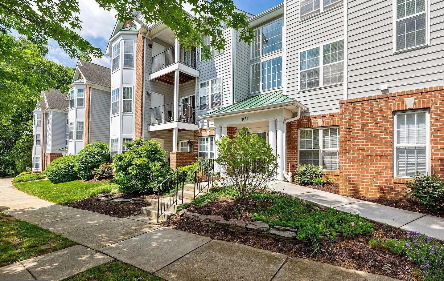 Building Photo - 1972 Scotts Crossing Way