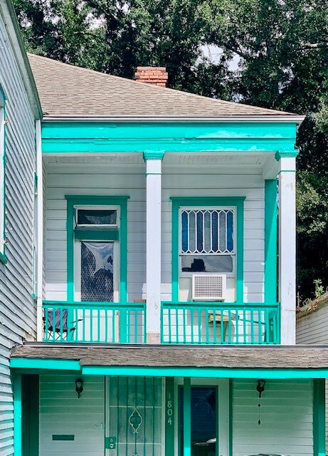 Building Photo - 1800 Dante St