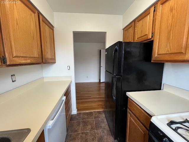 Building Photo - 96 Shore Rd