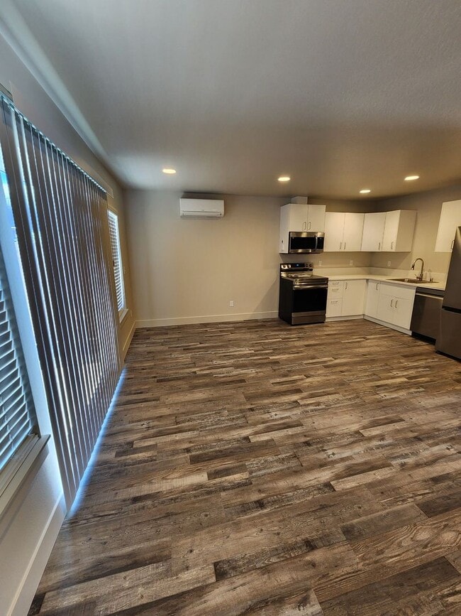 Building Photo - 3 Bedroom 2.5 Bath in Winlock