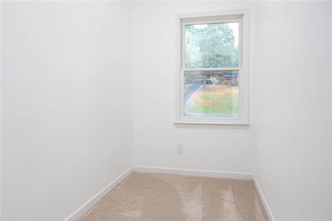 Building Photo - 512 Fieldwood Dr NW