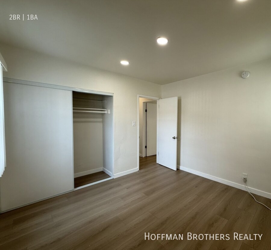 Building Photo - 7339 Woodman Ave