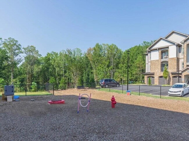 Building Photo - 2080 One White Oak Ln