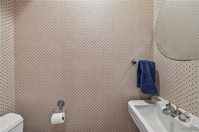 Building Photo - 736 Lafayette Ave