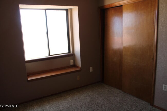 Building Photo - 1528 Sierra De Oro Dr