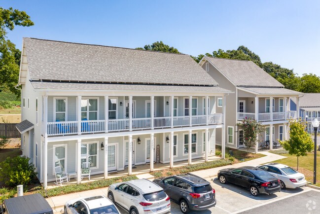 Building Photo - The Boulevard Auburn