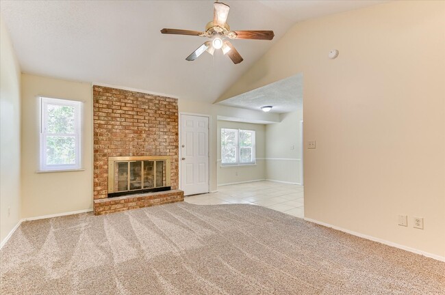 Building Photo - Perfect Ranch Home!