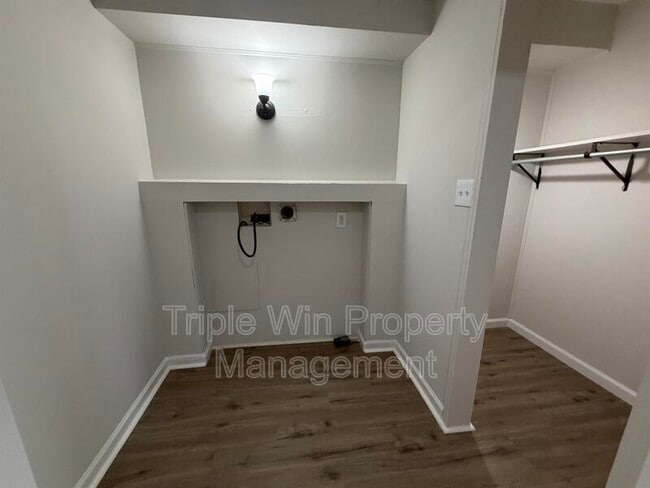 Building Photo - 10508 Druid Dr