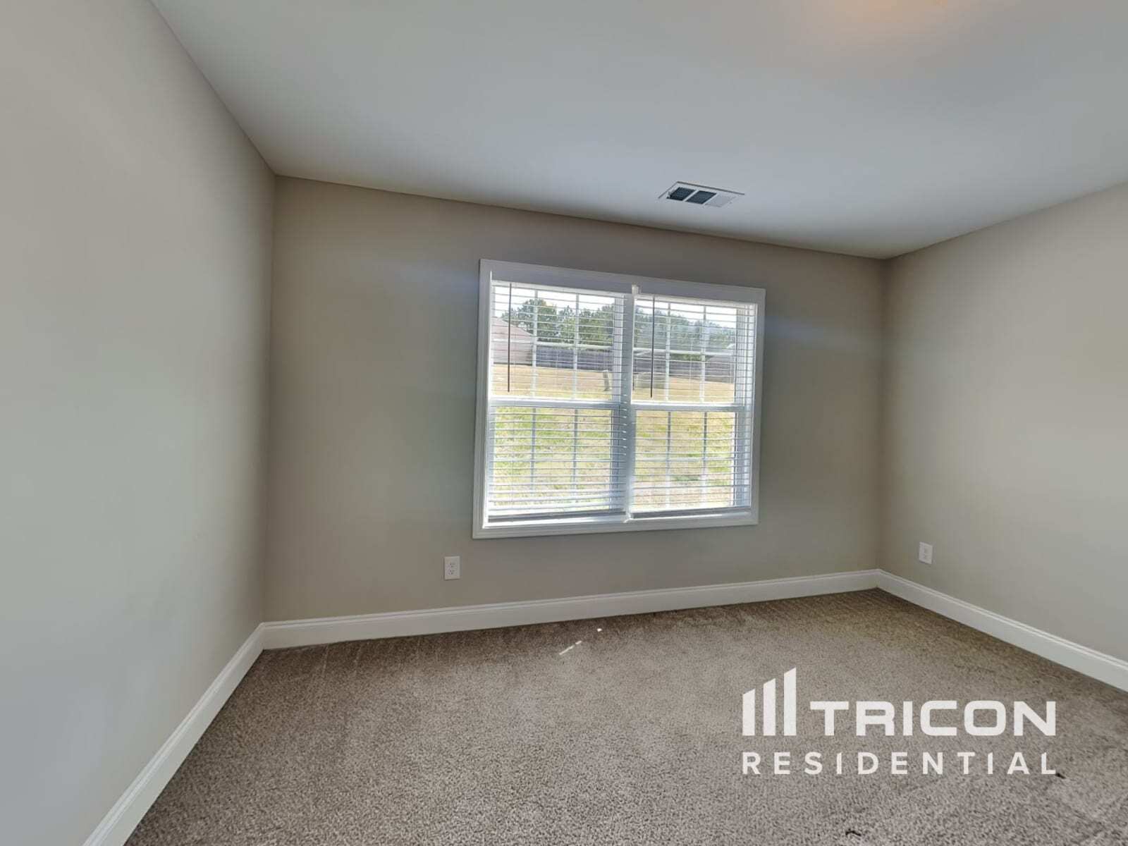 Building Photo - 2015 Jessica Dr