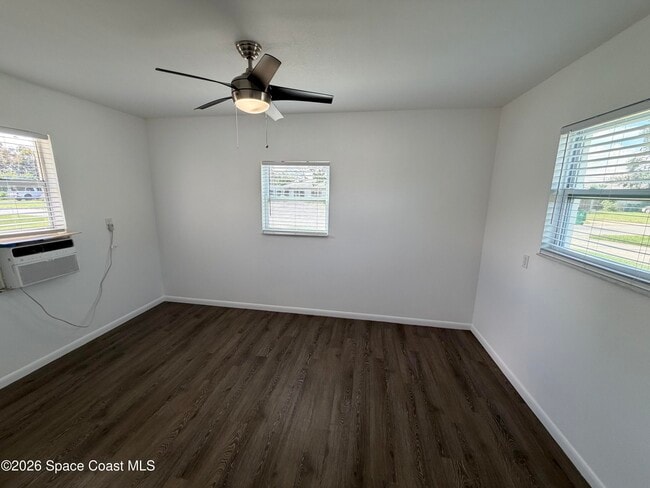 Building Photo - 510 Orange Ave