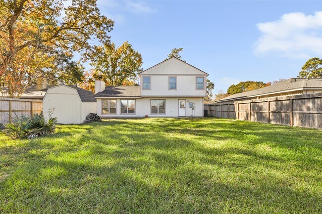 Building Photo - 18910 Yaupon Trail