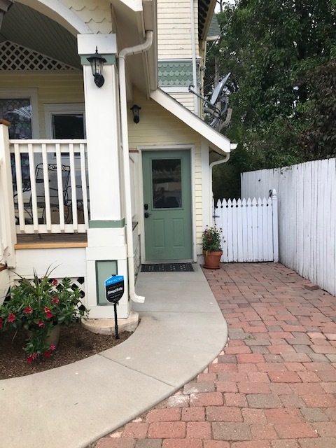 Separate, Private Entrance w/Nest Lock - 1339 N Nevada Ave