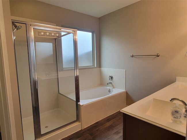 Building Photo - 5426 Floral Valley Ln