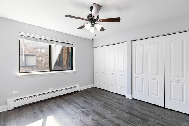 Building Photo - 5534 N Kenmore Ave