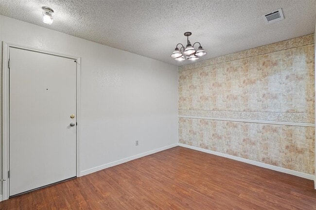 Building Photo - 315 Rawhide Loop