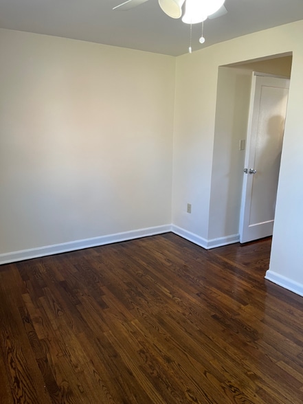 Building Photo - 6A Carolyn Terrace