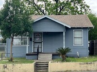 Building Photo - Single Story 2-Bedroom Home Ready for Move In!