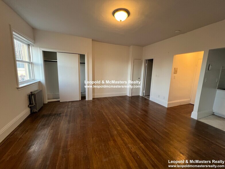 Building Photo - 21 Mount Vernon St