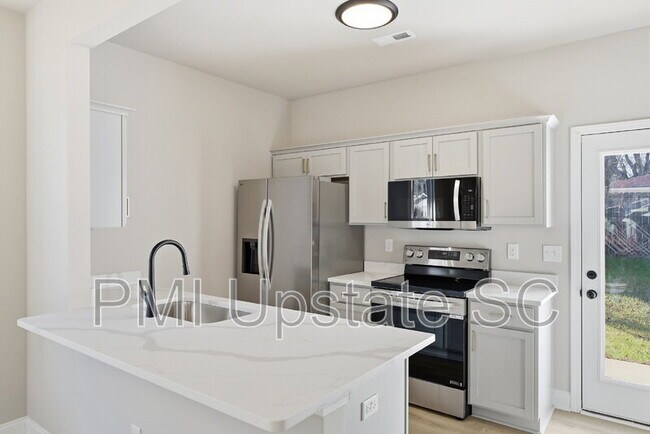 Building Photo - 109 Virginia Ave