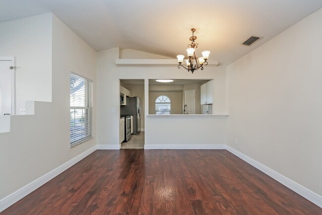 Building Photo - 538 Beth Ann St