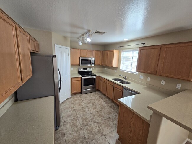 Building Photo - 6072 S Tucana Ln