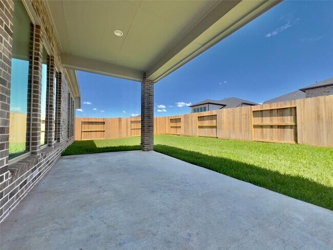 Building Photo - 10931 Spring Wind Dr