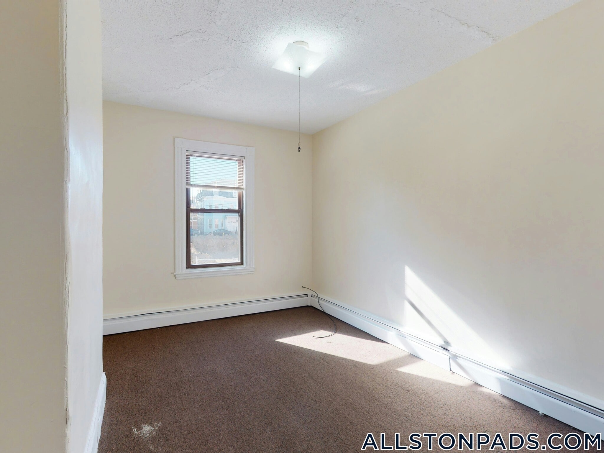 Building Photo - 11A Linden St