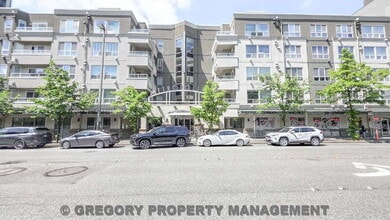 Building Photo - 925 110th Ave NE