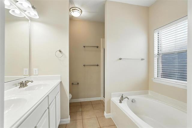 Building Photo - 2101 Broadstone Dr