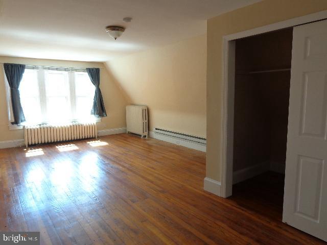 Building Photo - 25 Montrose Ave