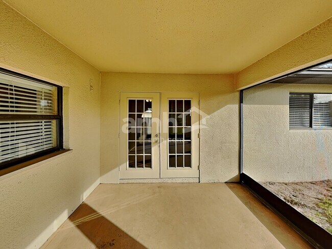 Building Photo - 6244 34th Pl E