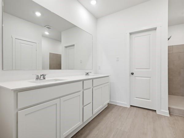 Building Photo - 7001 Camphor Ct