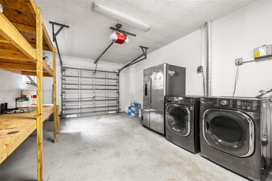 Building Photo - 1261 San Miguel Ave
