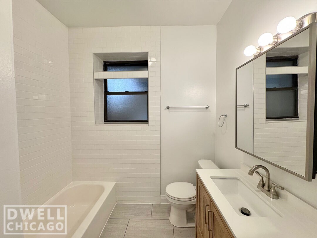 Building Photo - 3142 W Belden Ave