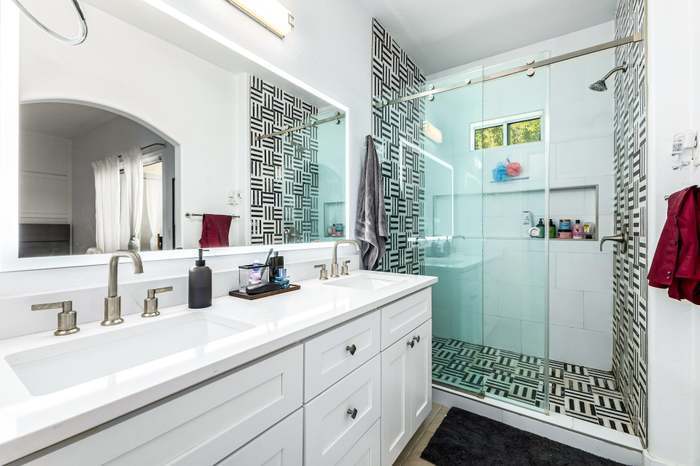 Building Photo - 1718 W Colter St