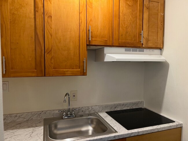 Building Photo - 10134 Kirkglen Dr