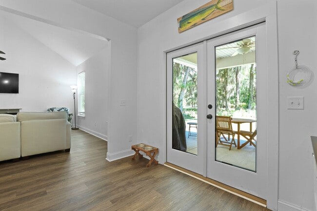 Building Photo - 3 Bedrooms, 2.5 Baths, and Endless Coastal Charm in Townsend, GA
