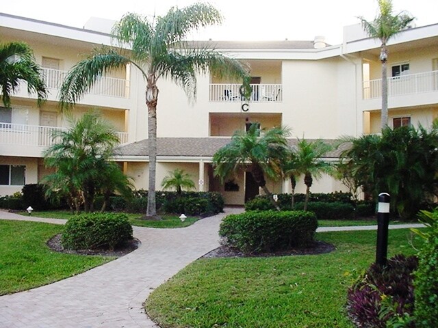 Primary Photo - 2370 NE Ocean Blvd