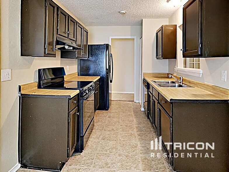 Building Photo - 6162 Little Brandywine Creek