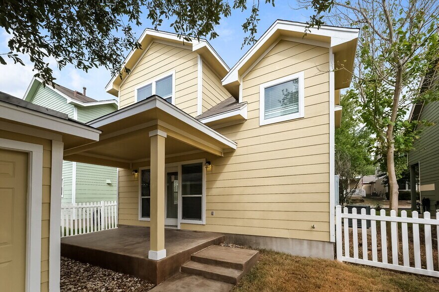 Building Photo - 507 McGarity