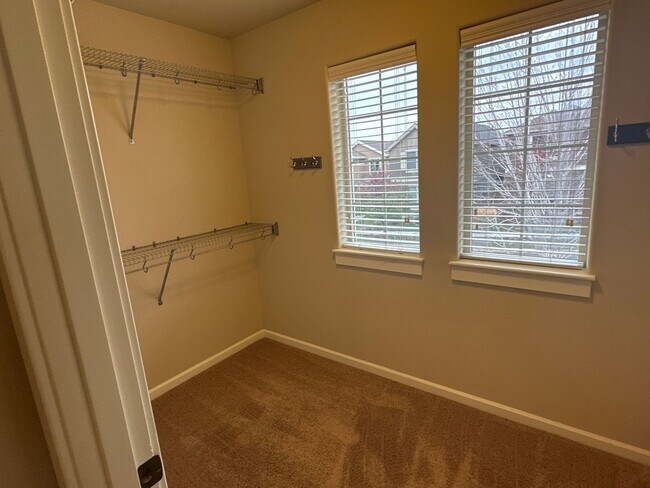 Building Photo - NE 3 Bdrm, 2.5 Bath 1450 sq ft House w/AC and Gas Heat,  All Appliances, Dbl Garage