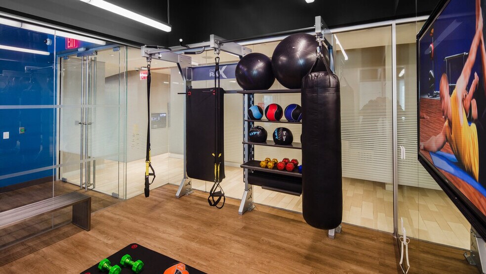 Building Photo - 4-75 48th Avenue-SI FL33-ID852