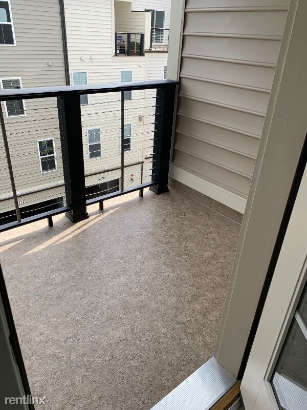 Building Photo - 3 br, 2 bath Townhome - 2363 Wyeth St