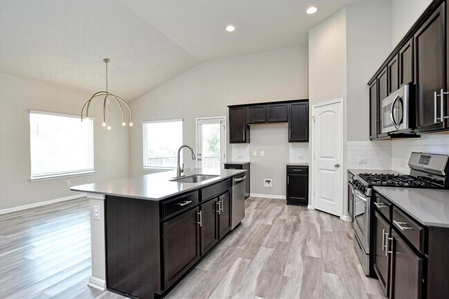 Building Photo - 4300 Porter Farm Rd