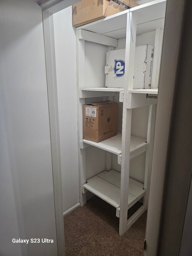 Building Photo - 3415 Emerald Dr