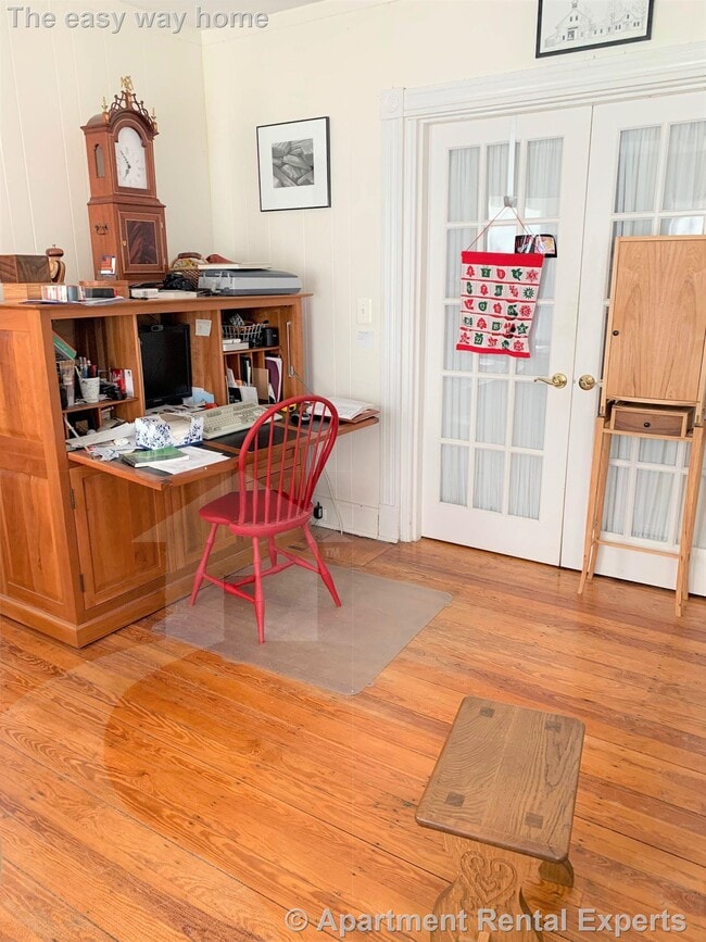 Building Photo - 68 Alpine St