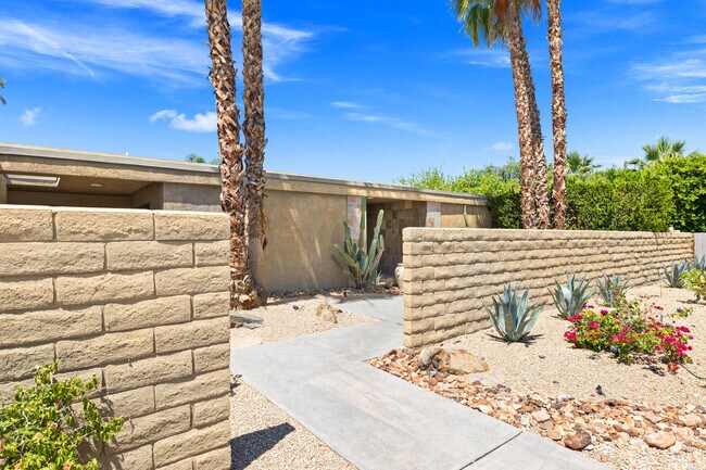 Building Photo - 70520 Gardenia Ct