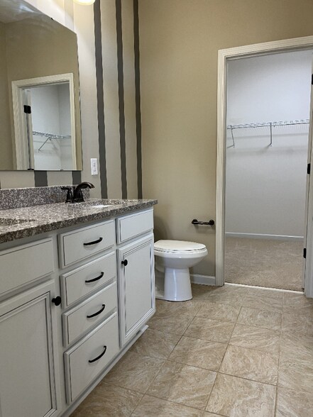 Building Photo - 105 E Neel Ranch Rd