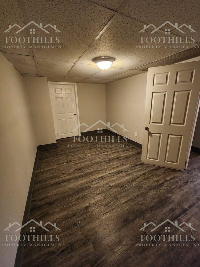 Building Photo - 1917 Inman Dr